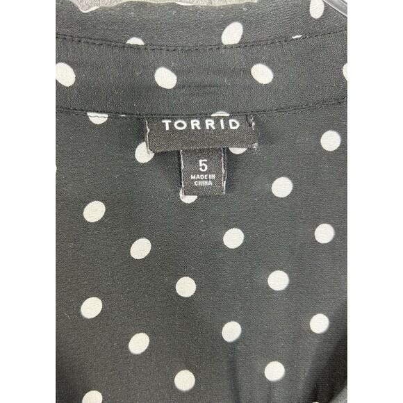 Torrid Polka Dot Top Sheer Size 5 Black High Low Hem V-Neck 3/4 Sleeve - Picture 9 of 10